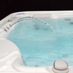 Modernité et élégance avec un Jacuzzi