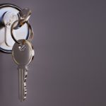 Toutes les astuces pour sécuriser sa porte d'entrée